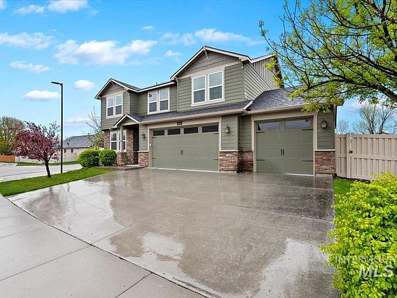 3rd image of 1011 W Riodosa Dr