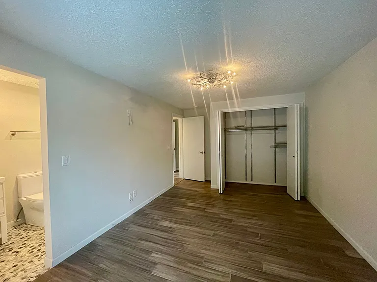 12956 SE 126th Ave — Photo 28