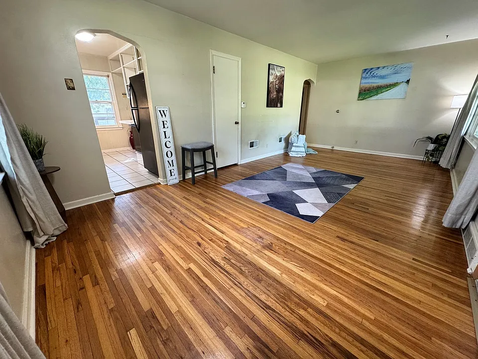 100 Norfolk Rd
