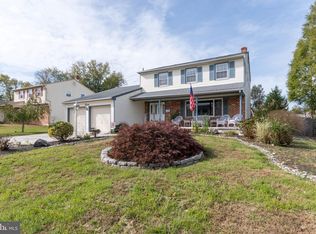 11 Kennington Rd, Marlton, NJ 08053