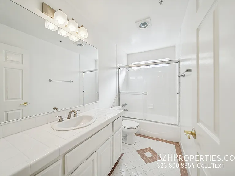 1508 Greenfield Ave — Photo 19