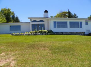 1108 Wenniway Dr, Mackinaw City, MI 49701