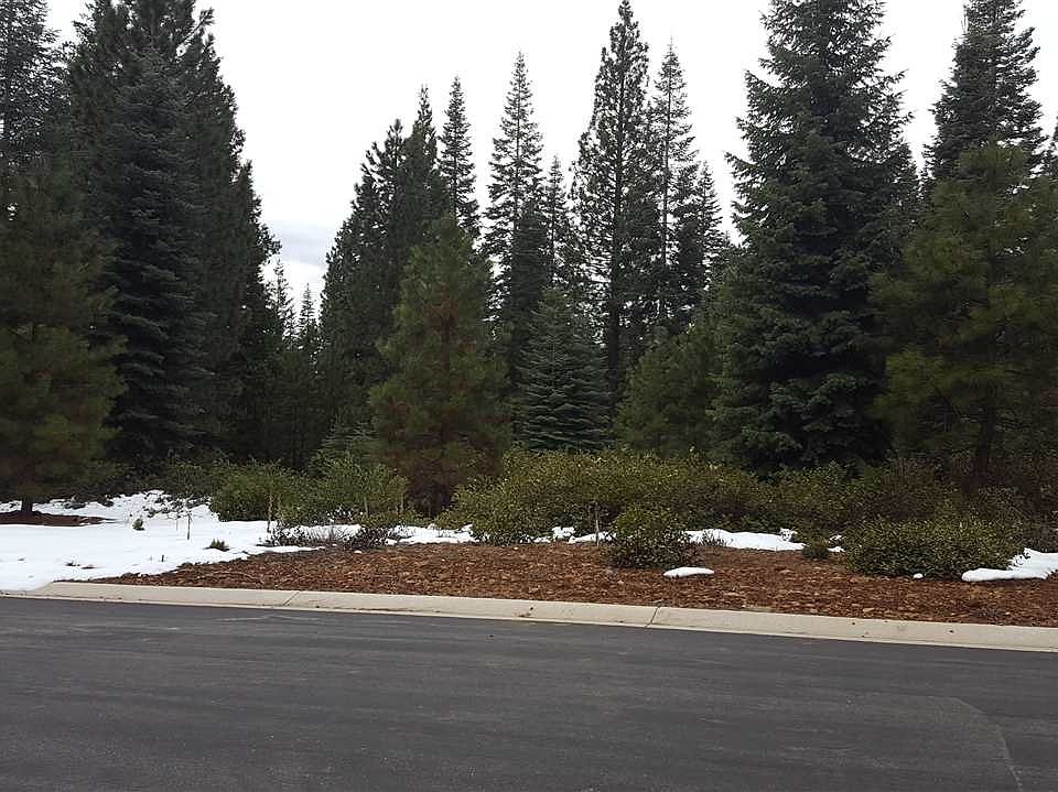 1st image of 11 Fox Paw Dr