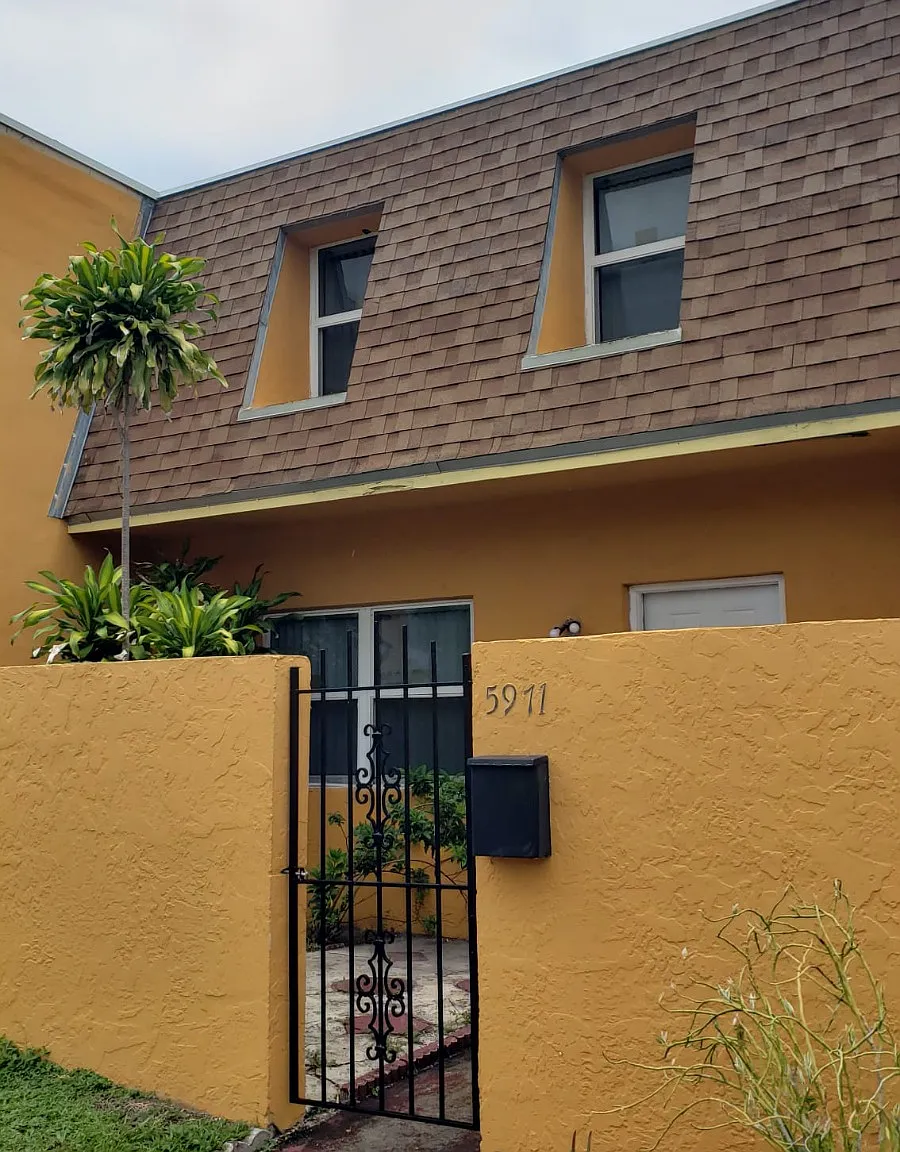 2 bed, 2.5 bath, 1236 sqft, $2,100 — Photo 2