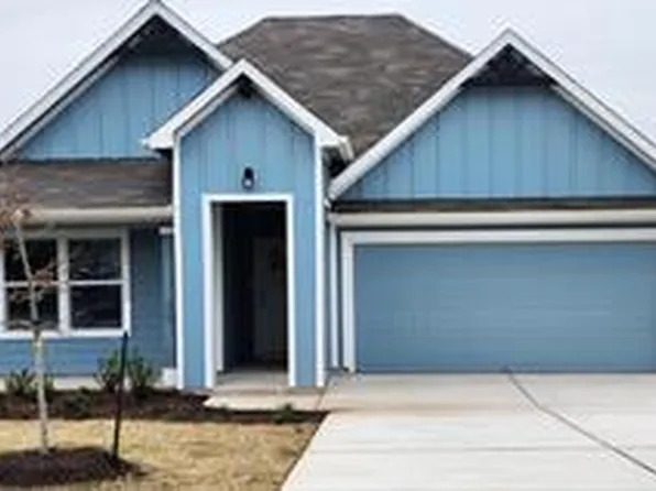 110 Fort Clark Springs Dr, Hutto, TX 78634