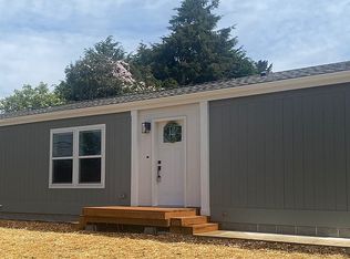 2119 SE 8th St, Lincoln City, OR 97367