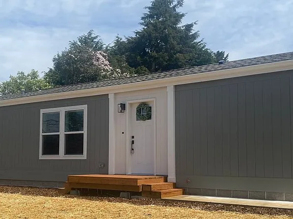 2119 SE 8th St, Lincoln City, OR 97367