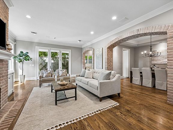 3rd image of 6604 Kelvin Dr