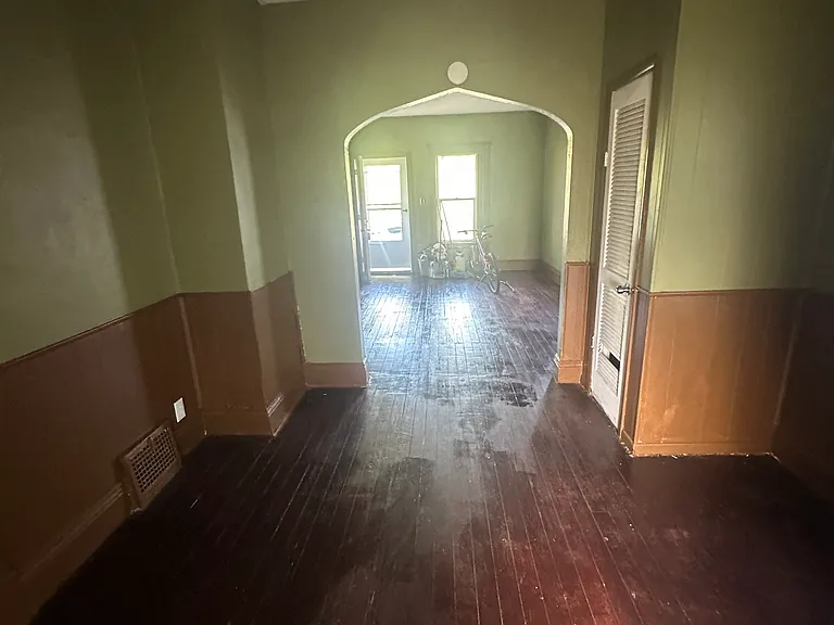 642 Berry St — Photo 5