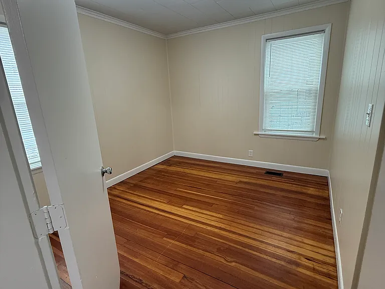 249 Elm St #1L — Photo 6