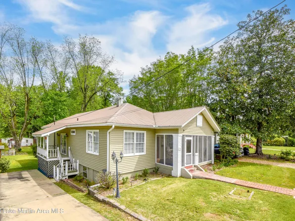 74 Lafayette St, Alexander City, AL 35010