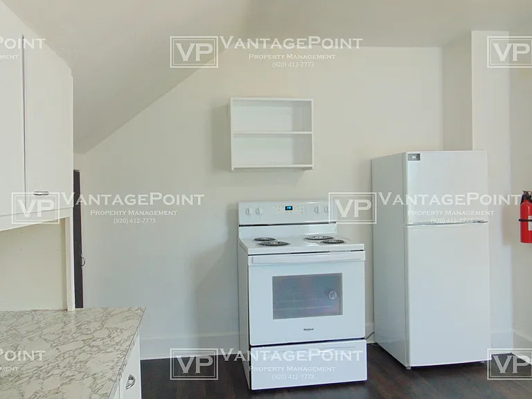 1163 McCormick St — Photo 15