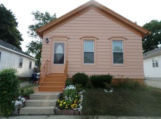 1318 Lincoln St, Racine, WI 53402