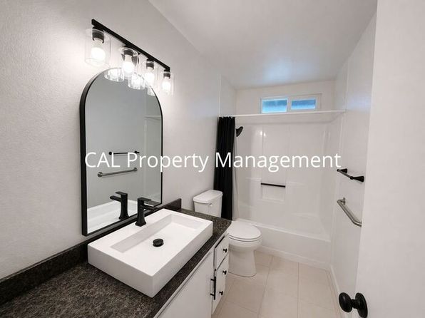 421 Michael Cir