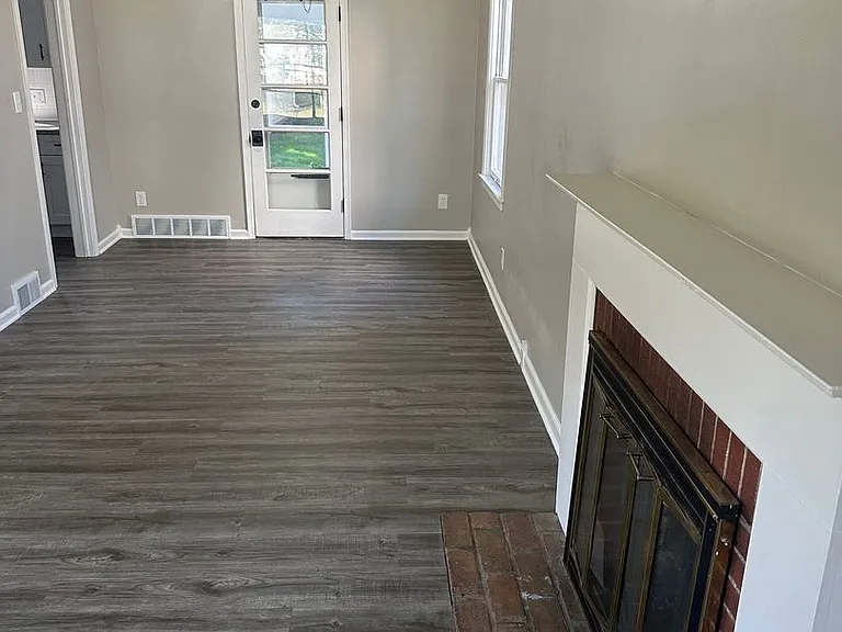 3754 Freemont Rd — Photo 6