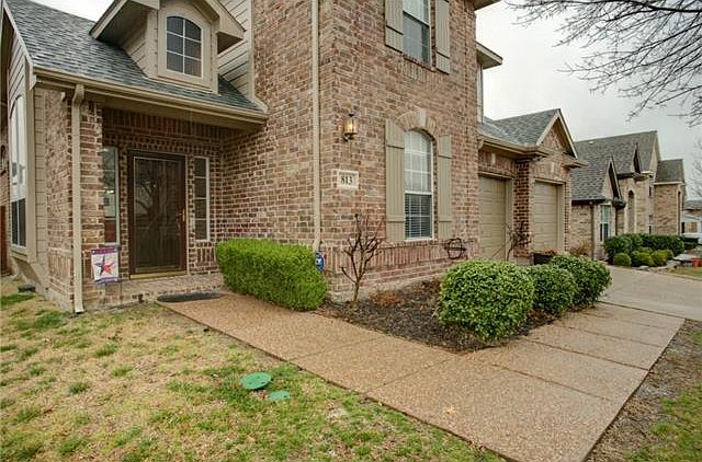 2nd image of 813 Willow Tree Dr