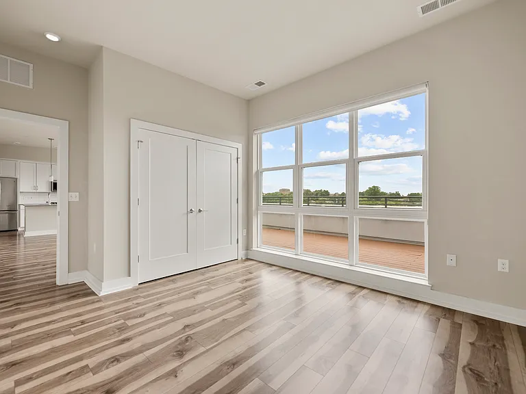 1800 Mount Vernon Ave #401 — Photo 13