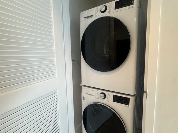 12 Brooks Street image 10 of 10