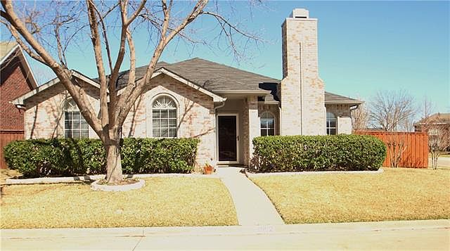 1st image of 3002 Larkspur Ct