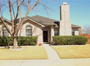 3002 Larkspur Ct, Garland, TX 75040