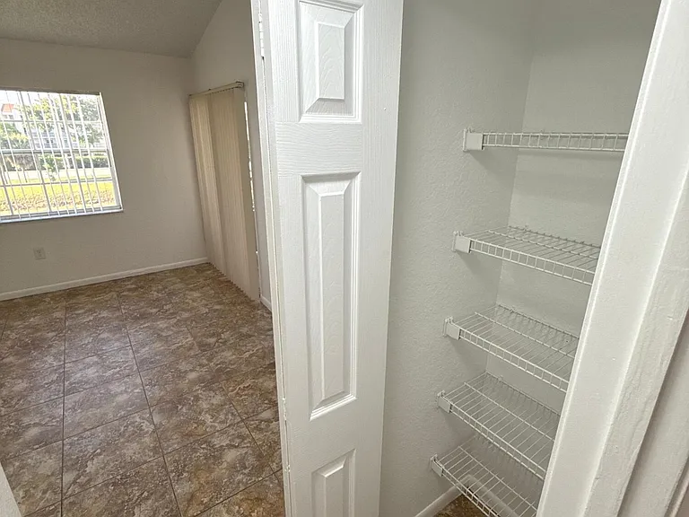2851 N Oakland Forest Dr #307 — Photo 16