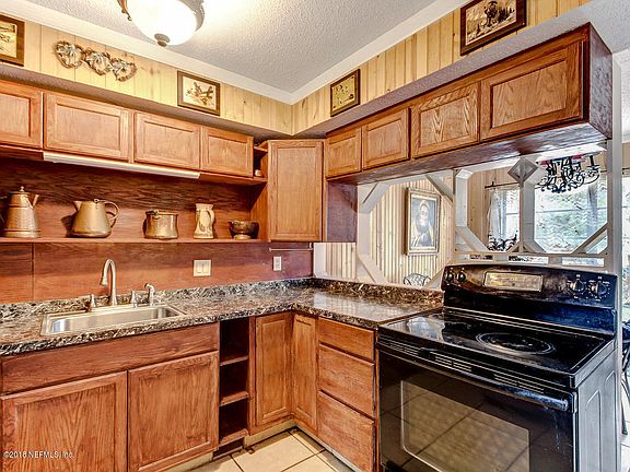 5th image of 1511 Gano Ave