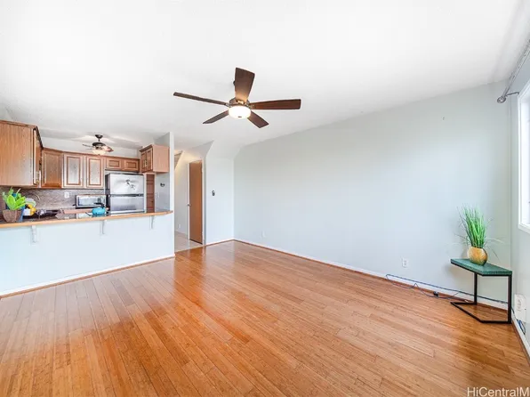 350 Aoloa St APT B243, Kailua, HI 96734