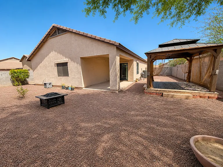 1207 W Carson Rd — Photo 20