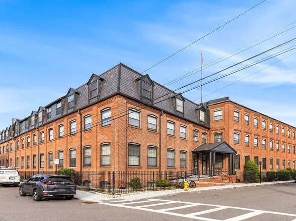 10 Weston Ave APT 112, Quincy, MA 02170