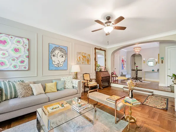 41-08 43rd St APT 2D, Queens, NY 11104