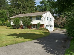 12 Ridgeview Rd, Brewster, NY 10509