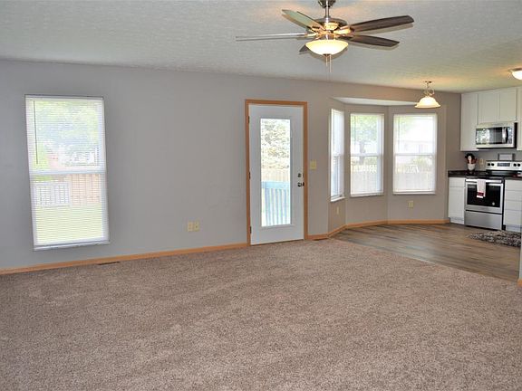 5th image of 7265 Candlestone Dr
