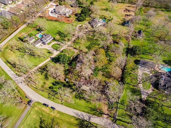 4th image of 5510 Greentree Dr