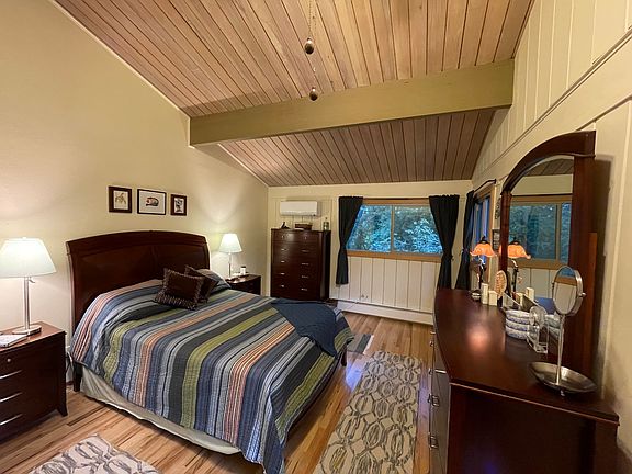 Primary bedroom with ductless heat/cooling