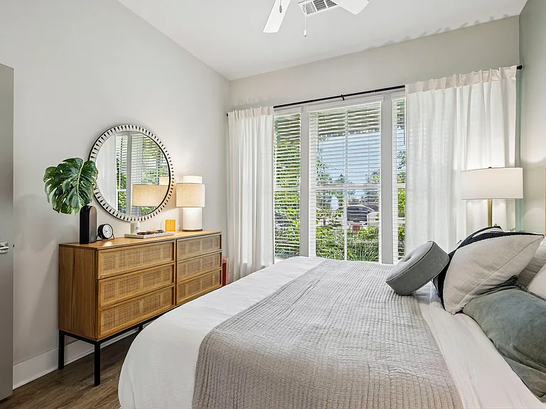 NOVEL Parkway by Crescent Communities — Photo 9