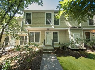 235 Weaver St APT 6C, Greenwich, CT 06831