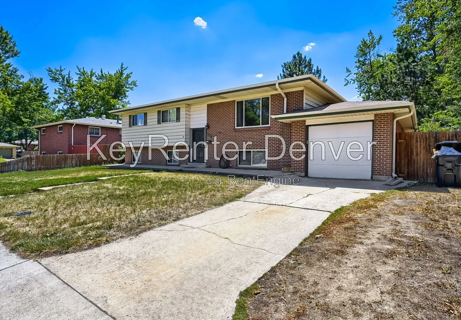 5 bed, 2.0 bath, 2461 sqft, $3,000 — Photo 3