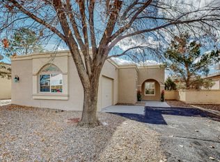 1657 Skyview Cir NE, Rio Rancho, NM 87144
