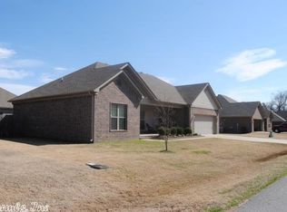 31 Bowling Ln, Conway, AR 72032