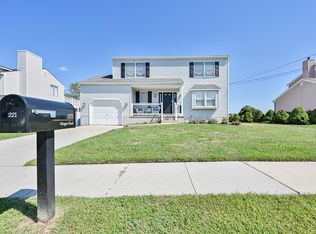 221 Hagen Rd, Brigantine, NJ 08203