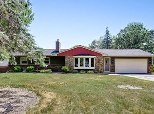 7478 Babcock Trl, Inver Grove Heights, MN 55077