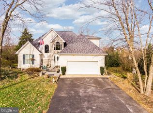 211 Tudor Dr, Inwood, WV 25428