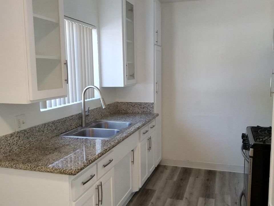 1st image of 13902 S Budlong Ave #4A