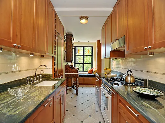 Sold by Sotheby's International Realty | media 15