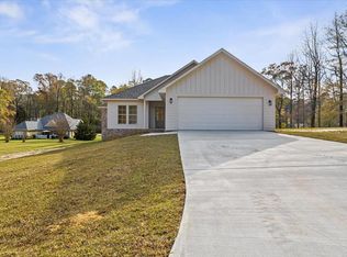 15 Briar Creek Cir, Laurel, MS 39440