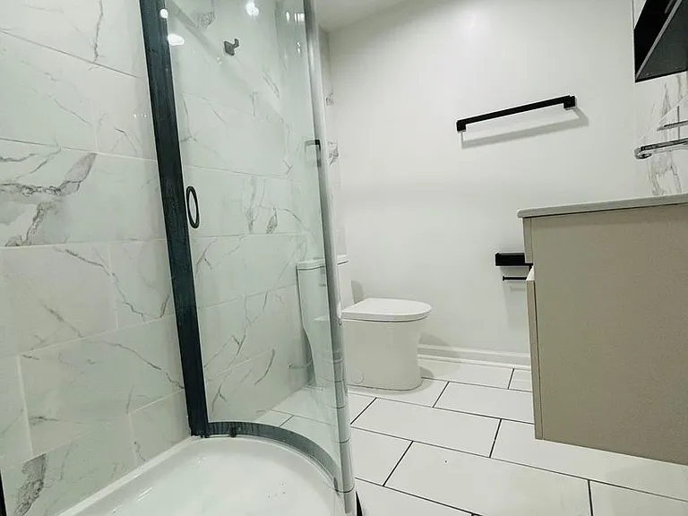 424B N Main St — Photo 14