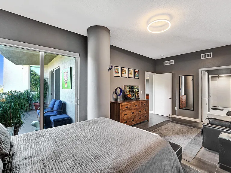 2301 Wilton Dr #R309 — Photo 13