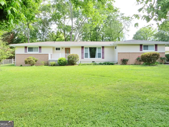 723 Fricks Ln, Rossville, GA 30741