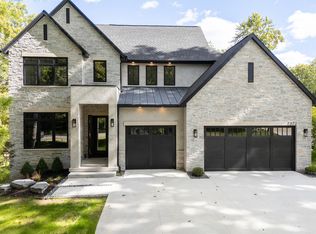 3750 Charlevoix Dr SE, GRAND RAPIDS, MI