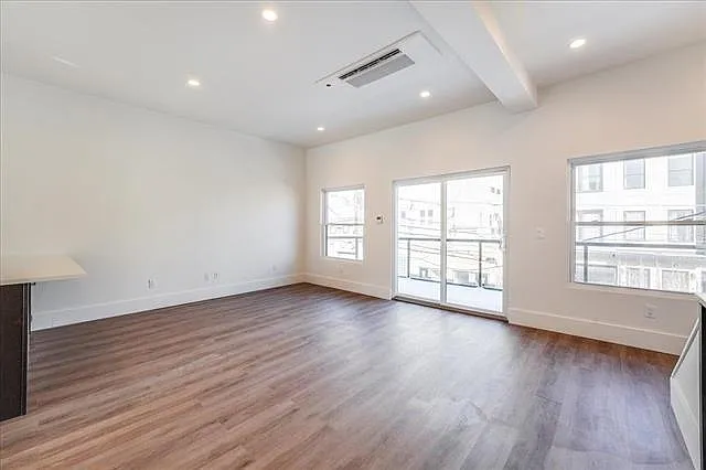 47 Graham St #2 — Photo 6